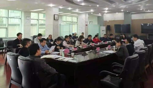六盤水市人大教科文衛(wèi)委開展“文明鄉(xiāng)風(fēng) 教科文衛(wèi)在行動(dòng)”主題活動(dòng)大調(diào)研培訓(xùn)會(huì)及教育咨詢服務(wù)紀(jì)實(shí)
